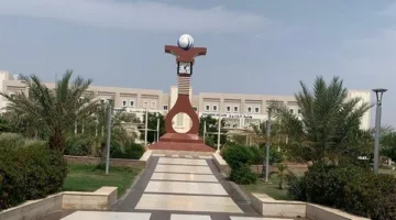 جامعة الشرقية في سلطنة عمان تعلن عن فتح باب التوظيف لأعضاء هيئة التدريس.. التفاصيل الكاملة