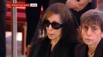 فيروز تودع ابنها زياد الرحباني في كنيسة رقاد السيدة