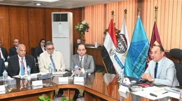 وزير قطاع الأعمال يراقب تقدم مشاريع التطوير العقاري والمقاولات وإدارة الأصول