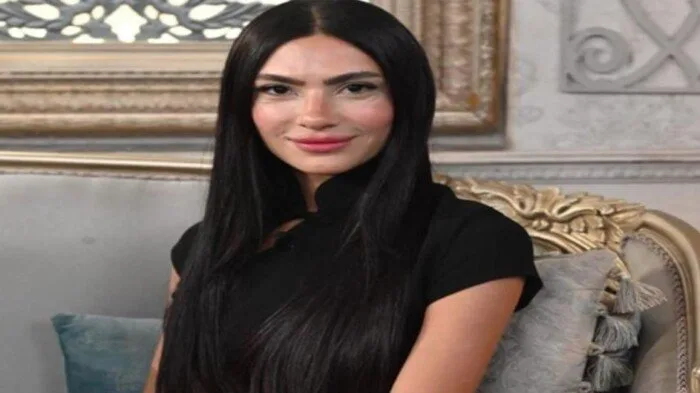 «عند بلوغي 17 سنة».. هدى المفتي: تجربتي الأولى في الحب كانت مؤلمة