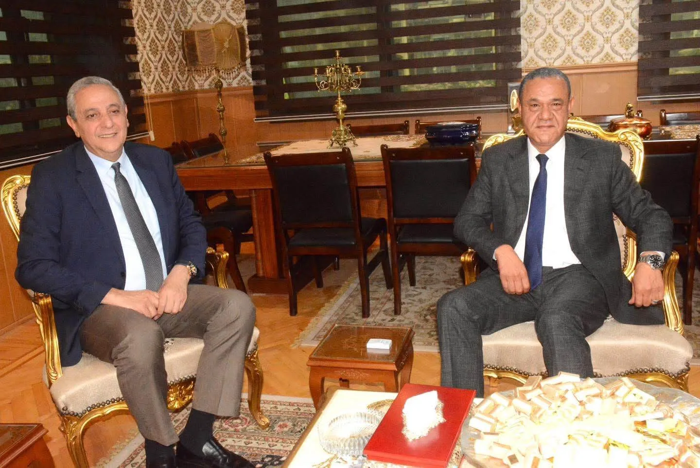 محافظ الغربية يبارك للمدير الأمني الجديد ويبحثان أساليب التعاون المشترك محافظ الغربية يبارك للمدير الأمني الجديد ويبحثان أساليب التعاون المشترك