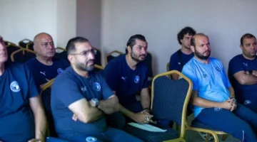 الفيفا يجتمع مع مسؤولي بيراميدز لمناقشة استعدادات مباراة أوكلاند سيتي.