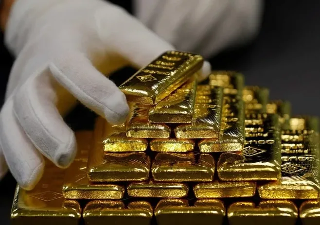 هبوط أسعار الذهب بمقدار 30 جنيها نتيجة انخفاض سعر صرف الدولار محلياً
