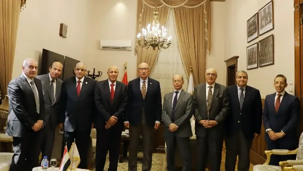 رئيس مجلس القضاء الأعلى يبرز ضرورة التعاون والتنسيق بين محكمة النقض ومحاكم الاستئناف رئيس مجلس القضاء الأعلى يبرز ضرورة التعاون والتنسيق بين محكمة النقض ومحاكم الاستئناف