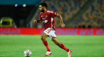 رحيله الوشيك.. الصقر يكشف عن مستجدات مستقبل حسين الشحات في الأهلي.