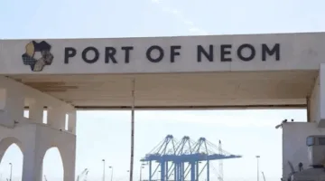ميناء نيوم السعودي يجري تجارب على ممر إقليمي مع مصر والعراق