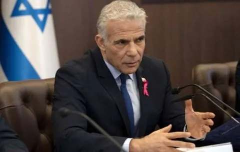 يائير لابيد: العملية العسكرية في غزة أصبحت خارج السيطرة والعالم سيغلق أبوابه في وجه الإسرائيليين.