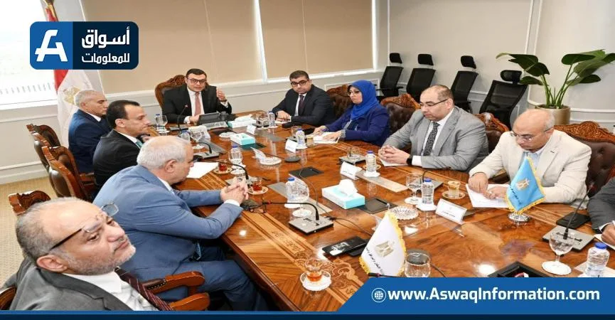 وزير الإسكان يراقب حالة المبيعات والتسويق لمشروعات في عدة مدن
