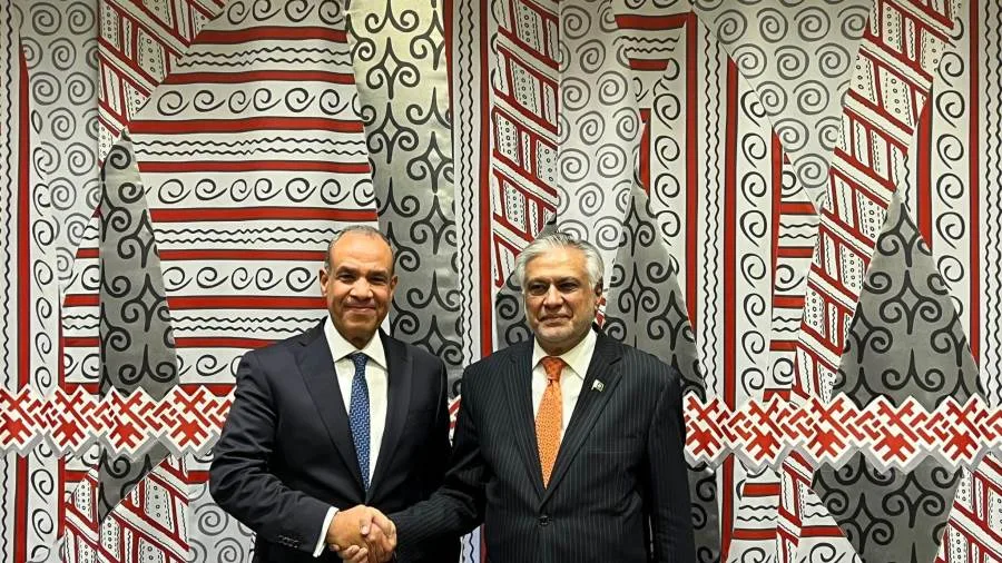 وزير الخارجية والهجرة يلتقي بمعالي نائب رئيس الوزراء ووزير الخارجية الباكستاني وزير الخارجية والهجرة يلتقي بمعالي نائب رئيس الوزراء ووزير الخارجية الباكستاني