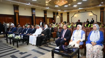 وزير الرياضة يشارك في توزيع عقود 82 مشروعًا إنتاجيًا لدعم الأسر ذات الاحتياجات العالية.