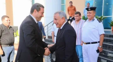 محافظ دمياط يهنئ مدير الأمن بمناسبة استلامه لمهام عمله الجديدة