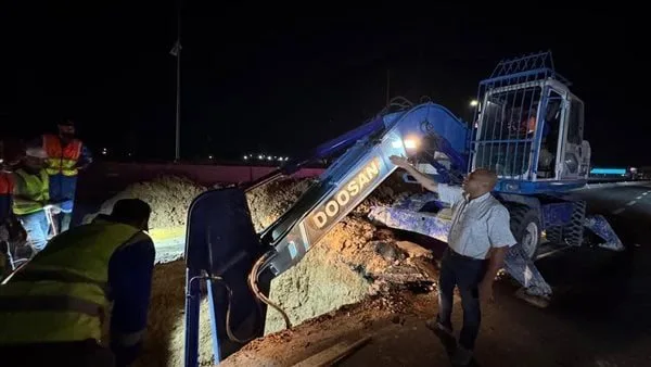 عاجل.. بعد أزمة الجيزة.. حادث غير متوقع يؤثر على خط مياه الشرب الرئيسي في “مارينا 6” عاجل.. بعد أزمة الجيزة.. حادث غير متوقع يؤثر على خط مياه الشرب الرئيسي في “مارينا 6”