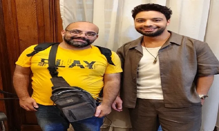 المغني أحمد جمال للأسبوع: جمهور الإسكندرية عزيز على قلبي.. واعتز بمشاركتي في مهرجان الصيف