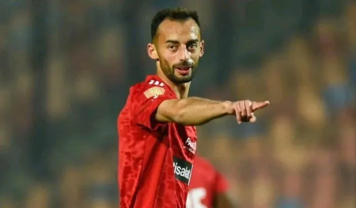 أحمد عبد القادر يسخر من التقارير حول رغبته في إنهاء عقده مع الأهلي أحمد عبد القادر يسخر من التقارير حول رغبته في إنهاء عقده مع الأهلي