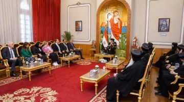 زيارة الشباب المشاركين في ملتقى لوجوس إلى الكاتدرائية المرقسية وتناول غداء رسمي بحضور البابا تواضروس