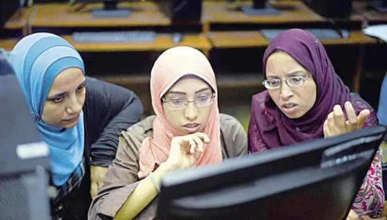 معامل الكمبيوتر في الجامعات الحكومية: اكتشف مواقع تنسيق 2025 لطلاب الثانوية العامة