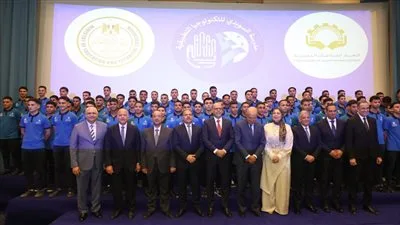 وزير العمل يساهم في احتفال تخرج الدفعة الرابعة من طلاب مدرسة السويدي للتكنولوجيا