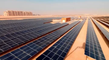 العراق: ضوء ساطع فوق الرؤوس وظلال تحتها
