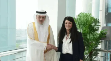 مصر تستعرض فرص الشراكة مع منظمة التعاون الإسلامي لتمويل التجارة في مجالات الطاقة والأمن الغذائي والتحول الرقمي