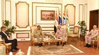 الفريق أول عبد المجيد صقر يجتمع برئيس الأركان المشتركة في باكستان