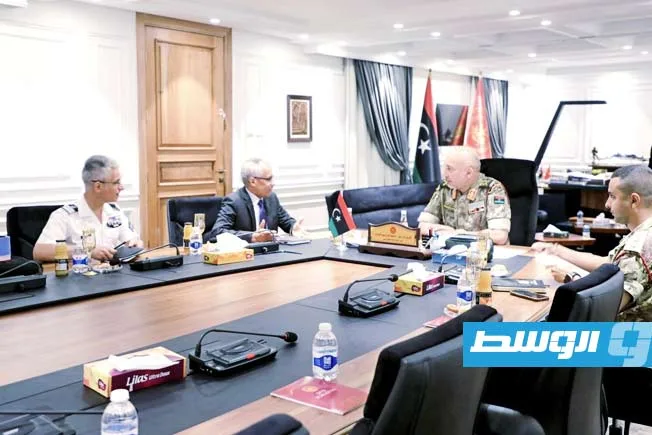 الحداد يلتقي مهراج في ختام مهمته في ليبيا ويشدد على استمرارية التعاون العسكري مع فرنسا