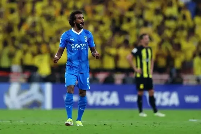 ياسر الشهراني: قائد الهلال ودرع دفاع المنتخب السعودي (ملف شخصي) ياسر الشهراني: قائد الهلال ودرع دفاع المنتخب السعودي (ملف شخصي)