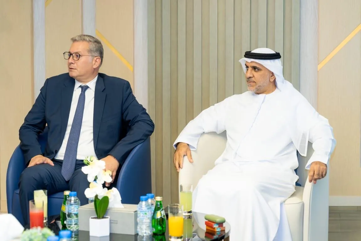 وزير البترول يجتمع مع شركة موانئ أبوظبي لاستكشاف آفاق التعاون