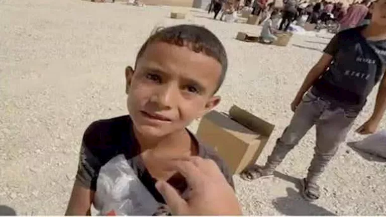 أمير.. الصبي الجائع الذي أودى الاحتلال بحياته وكشف وفاته جندي أمريكي أمير.. الصبي الجائع الذي أودى الاحتلال بحياته وكشف وفاته جندي أمريكي