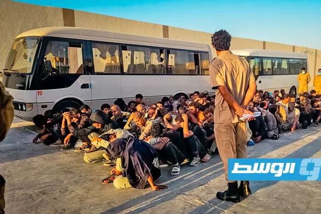 إعادة 87 مهاجرًا مصريًا عبر نقطة الحدود في أمساعد إعادة 87 مهاجرًا مصريًا عبر نقطة الحدود في أمساعد