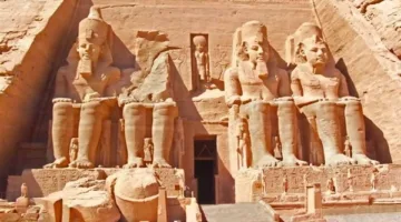 كأنها تجسيد واقعي.. فنان يتألق في رسم معبد أبو سمبل العريق (فيديو)