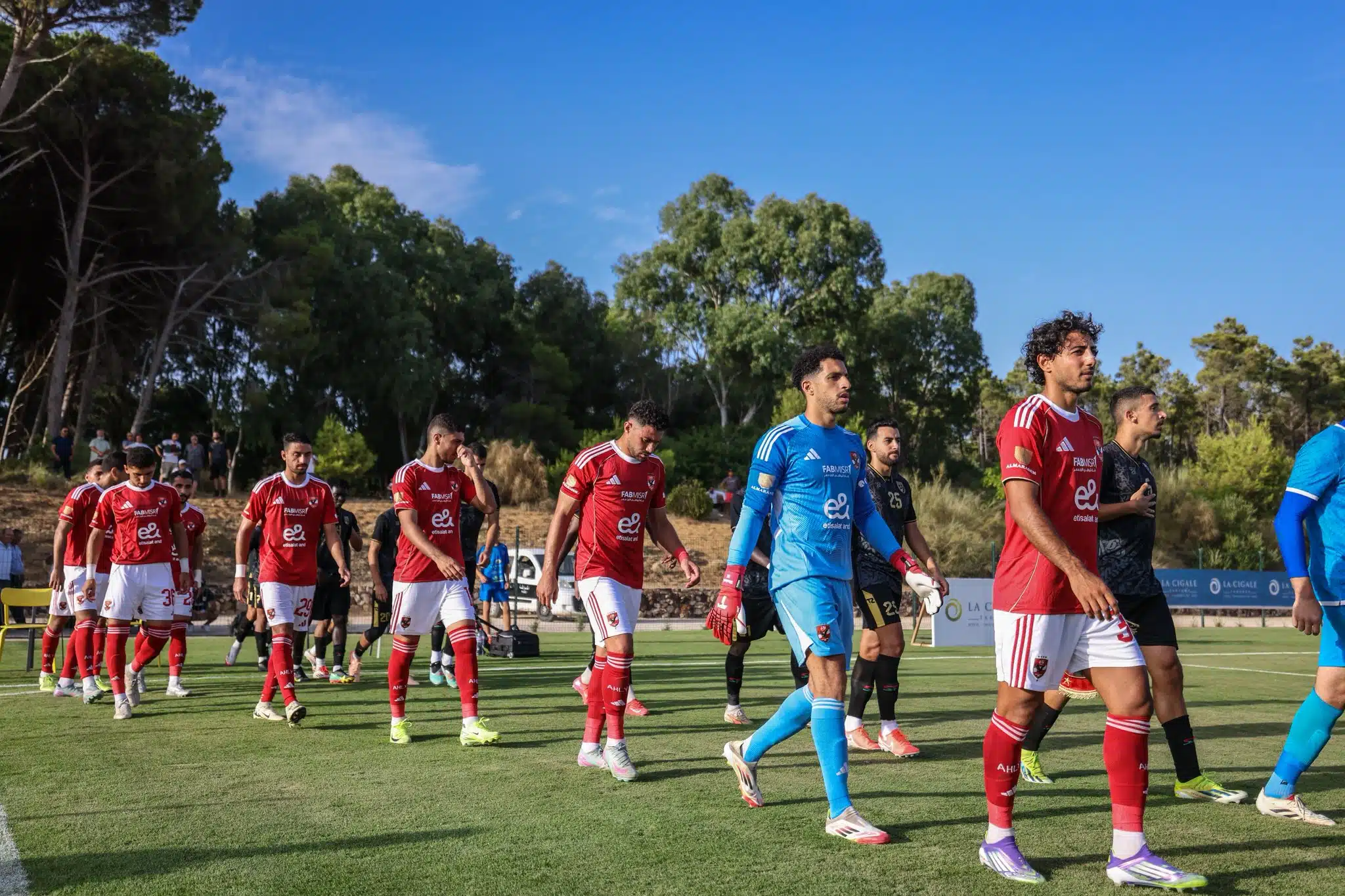 بيراميدز يستثمر 100 مليون جنيه للتعاقد مع لاعب وسط الأهلي.. اعتراف مفاجئ