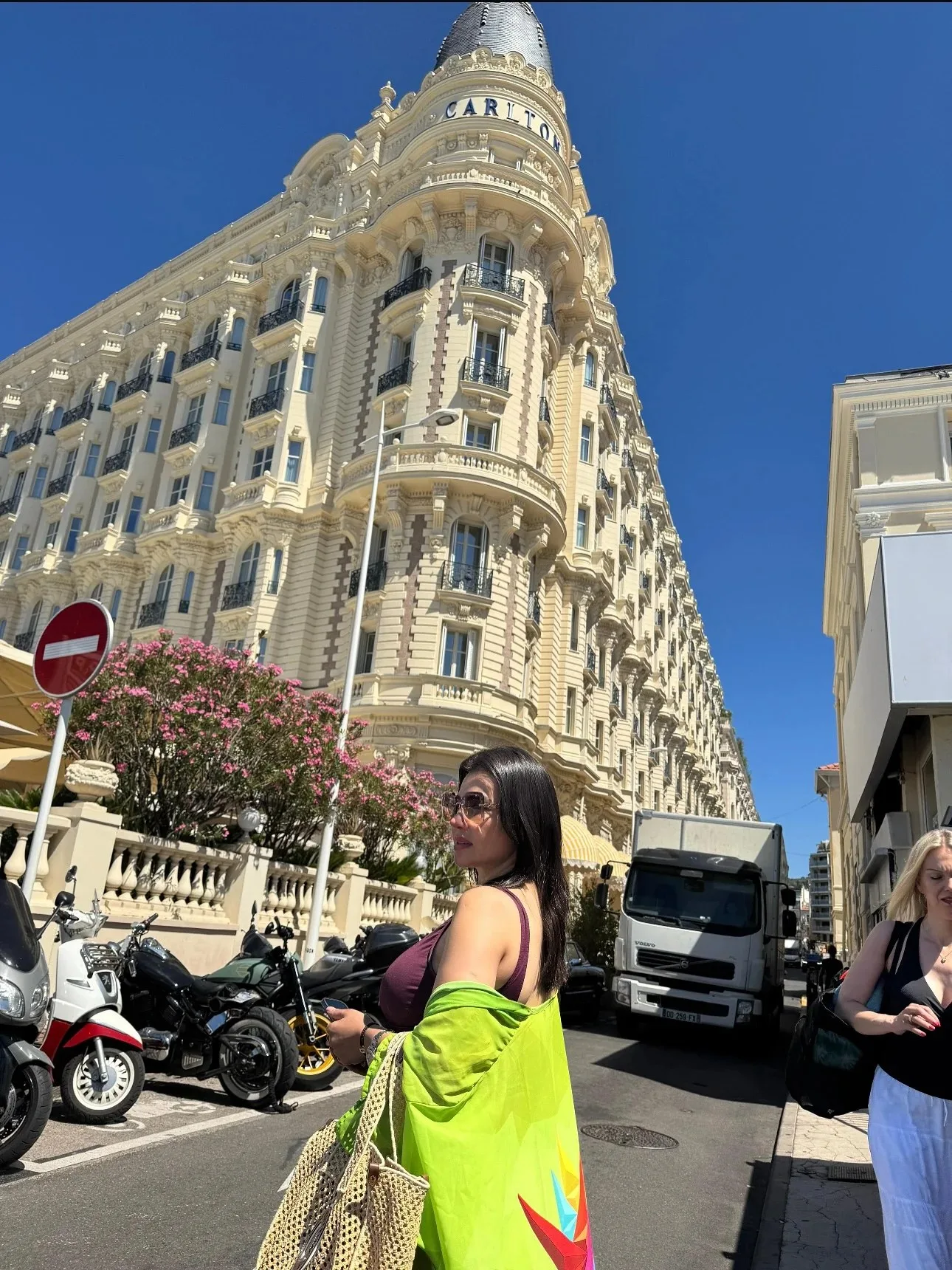 دينا فؤاد ت dévoil عن كواليس “حكيم باشا” دينا فؤاد ت dévoil عن كواليس “حكيم باشا”