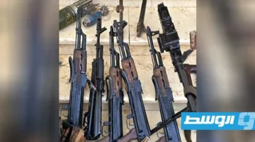 العثور على كميات ضخمة من الأسلحة والذخائر مخزنة تحت الأرض في منزل بسبها (صور)