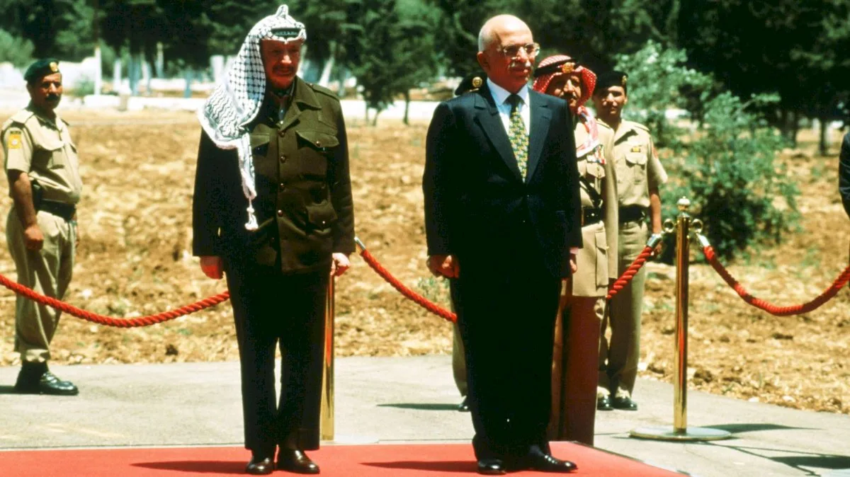 كيف اتخذ الملك حسين قراره التاريخي وما هو أثره الحالي على النزاع الفلسطيني الإسرائيلي؟ كيف اتخذ الملك حسين قراره التاريخي وما هو أثره الحالي على النزاع الفلسطيني الإسرائيلي؟