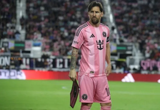 ميسي يوجه إنتر ميامي نحو النصر على أطلس في بطولة كأس الدوريات. ميسي يوجه إنتر ميامي نحو النصر على أطلس في بطولة كأس الدوريات.