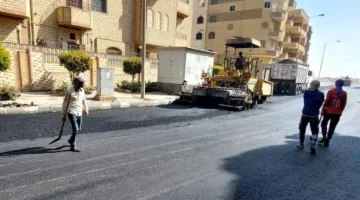 وزير الإسكان يراقب تقدم المشروعات السكنية والبنية التحتية والتطوير في عدة مدن بالصعيد.. بالصور