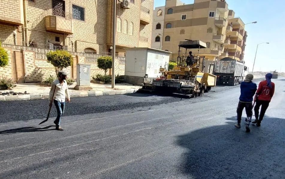 وزير الإسكان يراقب تقدم المشروعات السكنية والبنية التحتية والتطوير في عدة مدن بالصعيد.. بالصور