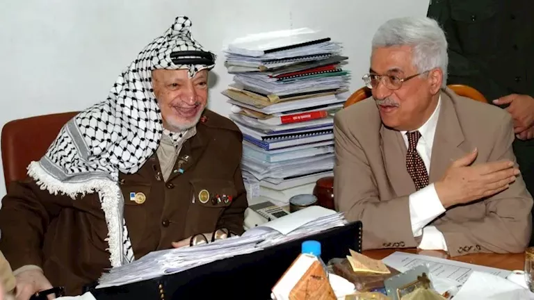 الفلسطينيون بوجود ثلاثة مناصب رئاسية وحكومة دون دولة الفلسطينيون بوجود ثلاثة مناصب رئاسية وحكومة دون دولة