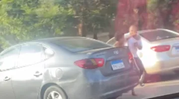 الأمن يتحقق من فيديو حادثة “الشاب والحجارة”.. ماذا قام به المتسولون؟