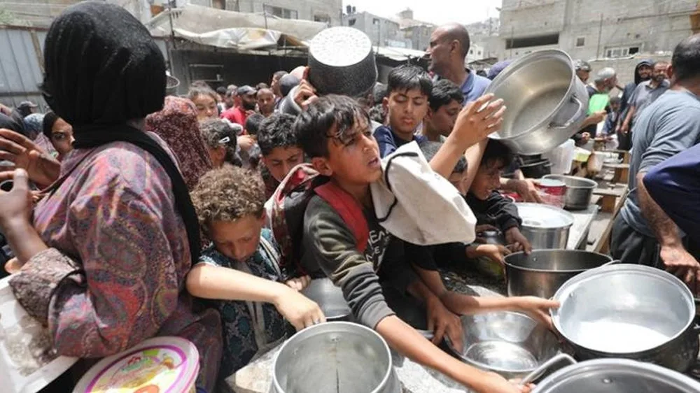 18 شخصًا فقدوا حياتهم جراء الجوع في غزة خلال 24 ساعة 18 شخصًا فقدوا حياتهم جراء الجوع في غزة خلال 24 ساعة