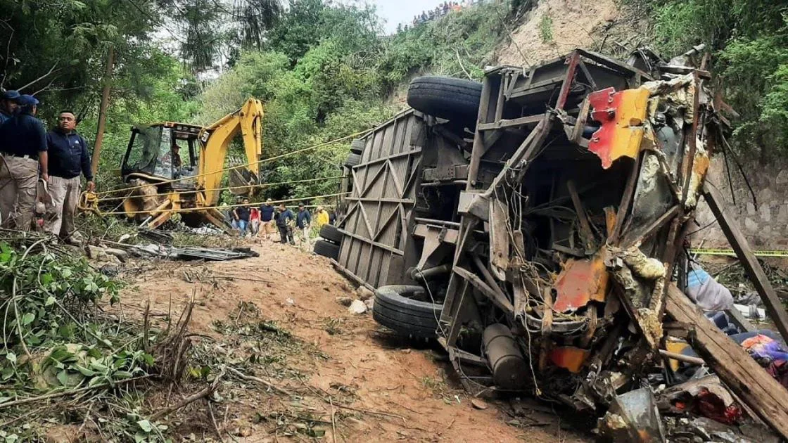 18 ضحية في حادث حافلة في جبال الأنديز في بيرو