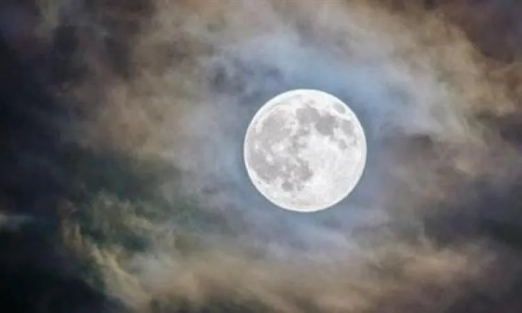 19 حدث فلكي يزين سماء يوليو.. من أبرزها قمر الغزال وشهب دلتا الدلويات