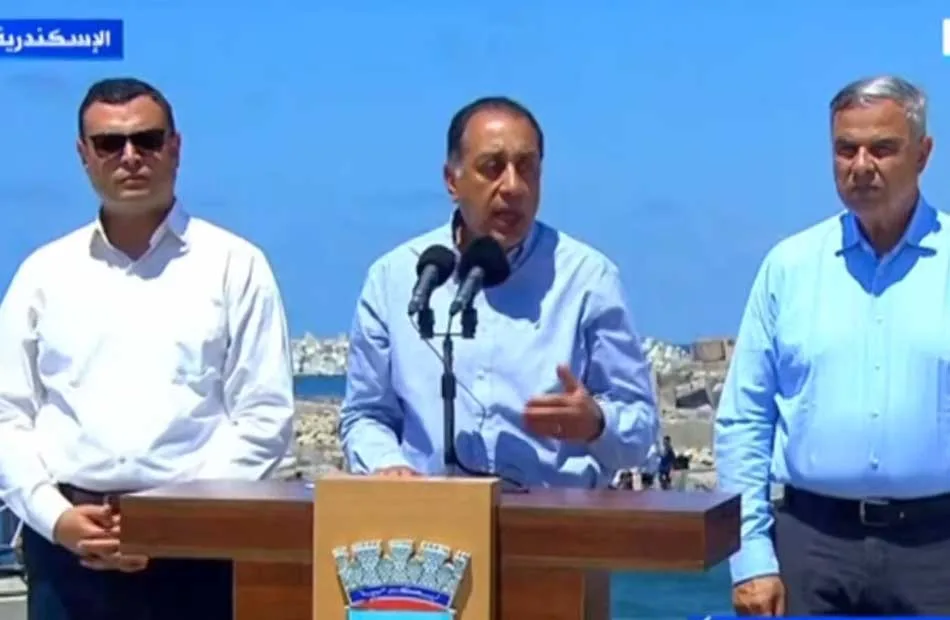 رئيس الوزراء: الممرات والشوارع الجديدة ستساهم في حل مشاكل المرور في الإسكندرية رئيس الوزراء: الممرات والشوارع الجديدة ستساهم في حل مشاكل المرور في الإسكندرية