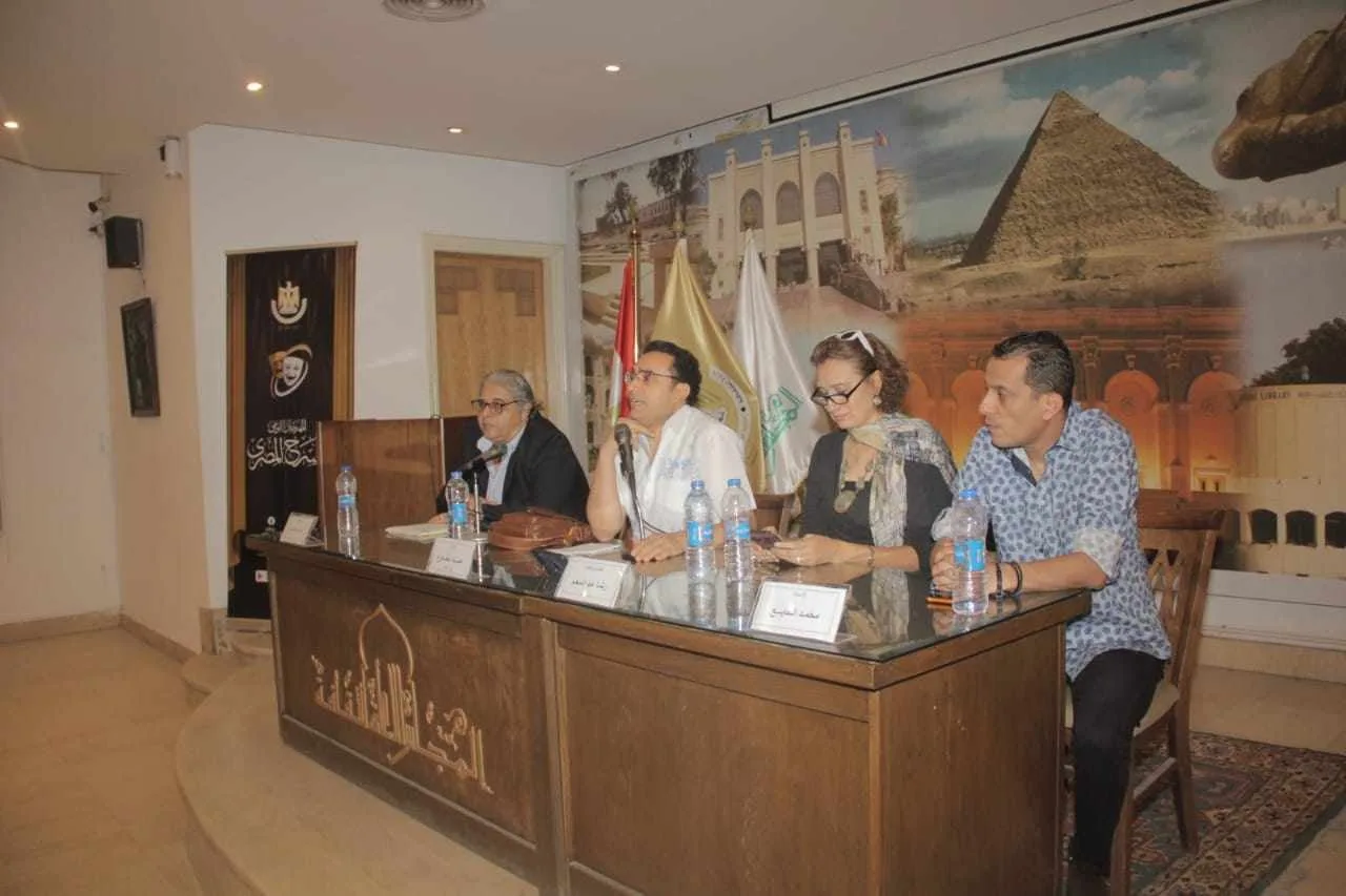 حوار عميق حول الوعي والذوق الفني في المهرجان القومي للمسرح حوار عميق حول الوعي والذوق الفني في المهرجان القومي للمسرح