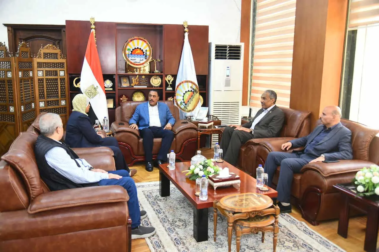 مطروح: إنشاء محطات رصد جديدة لتحسين دقة المتغيرات المكانية وتسهيل عمليات التنمية مطروح: إنشاء محطات رصد جديدة لتحسين دقة المتغيرات المكانية وتسهيل عمليات التنمية