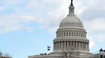 محاولة نهائية من قبل الديمقراطيين في مجلس الشيوخ لوقف فرض ترامب للضرائب الجمركية