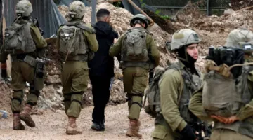 شهادات: الجيش الإسرائيلي ينتهك حرمة جثمان فلسطيني قُتل في الضفة الغربية