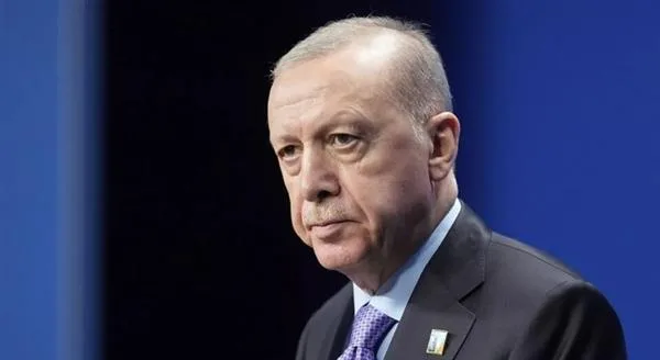 أردوغان يُثني على عملية تسليم الأسلحة لمقاتلي حزب العمال الكردستاني أردوغان يُثني على عملية تسليم الأسلحة لمقاتلي حزب العمال الكردستاني