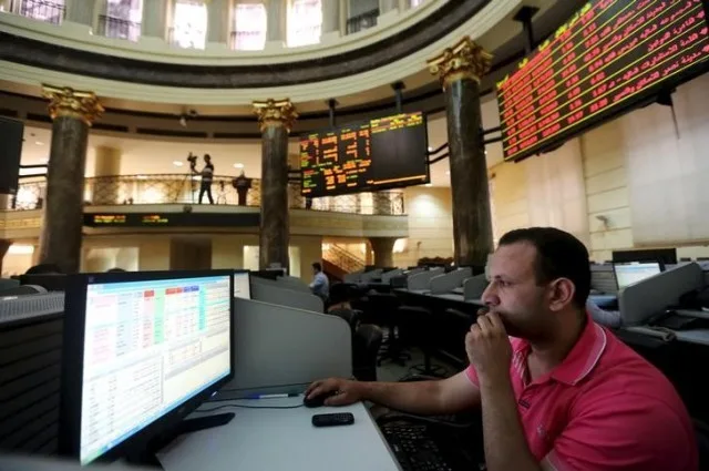 انخفاض البورصة بنسبة 0.46% في نهاية جلسة الثلاثاء.. و”السوق” يفقد 19 مليار جنيه انخفاض البورصة بنسبة 0.46% في نهاية جلسة الثلاثاء.. و”السوق” يفقد 19 مليار جنيه