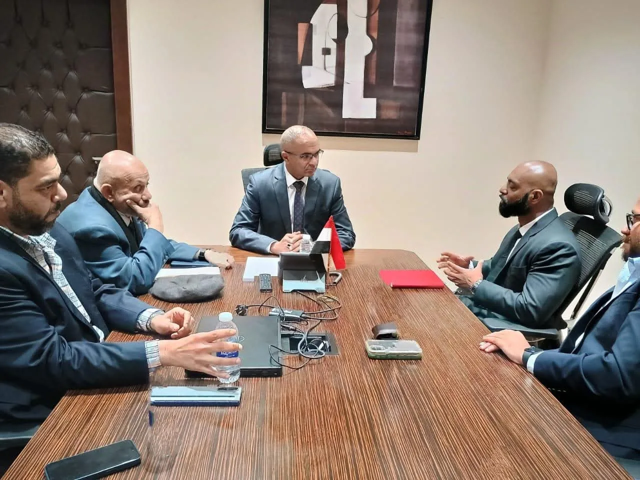نائب وزير الإسكان يلتقي بمسؤولي تحالف عالمي لبحث التصنيع المحلي للمعدات الكهروميكانيكية نائب وزير الإسكان يلتقي بمسؤولي تحالف عالمي لبحث التصنيع المحلي للمعدات الكهروميكانيكية